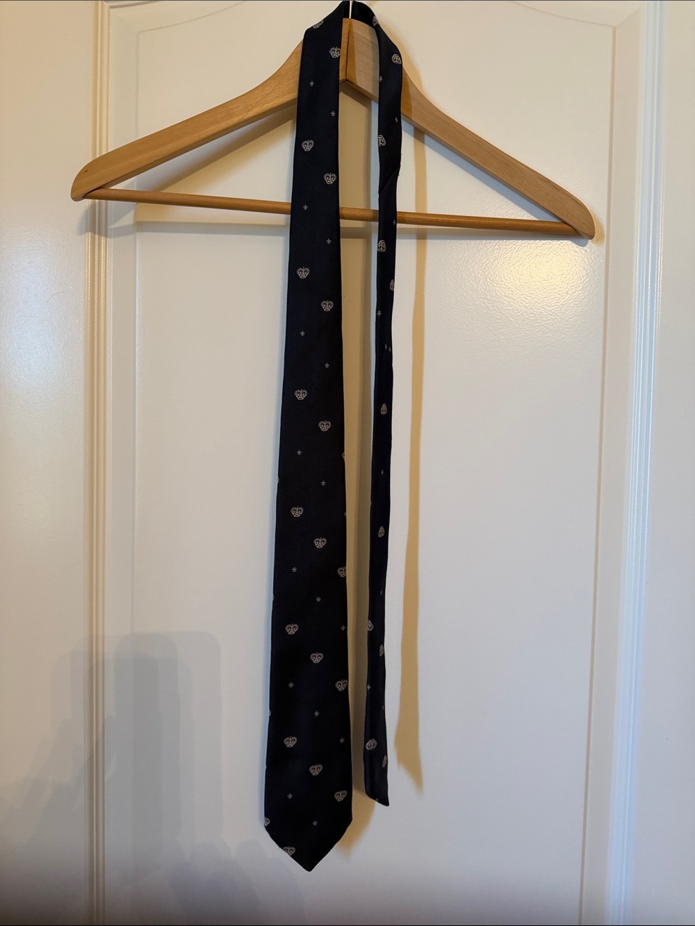 Vintage Men's Crown Patterned Slim Tie
